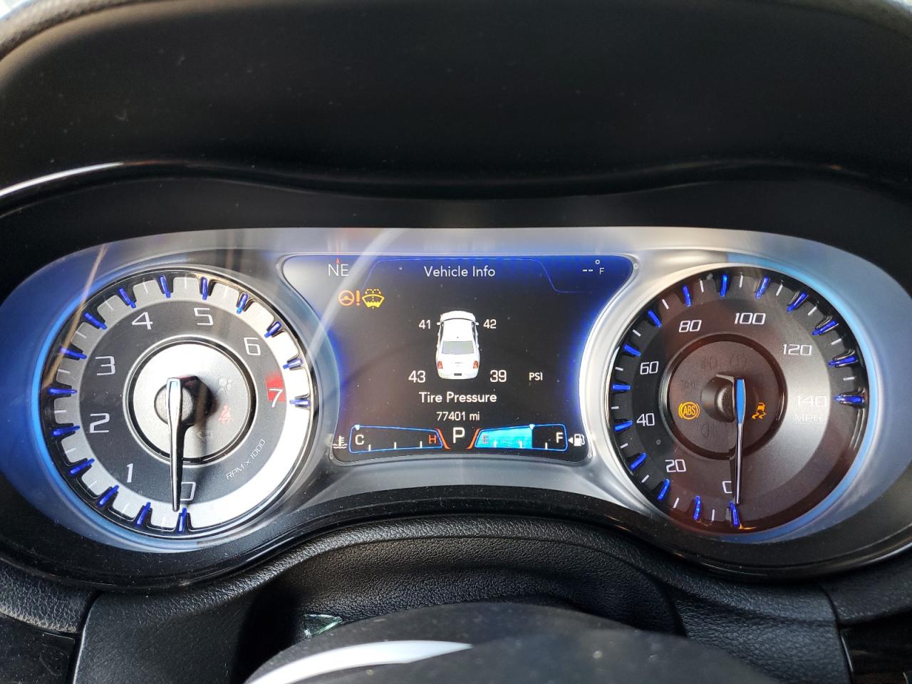 2C3CCABG0JH261702 2018 Chrysler 300 S