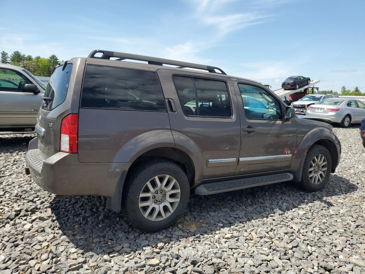 5N1BR18B88C604699 2008 Nissan Pathfinder Le