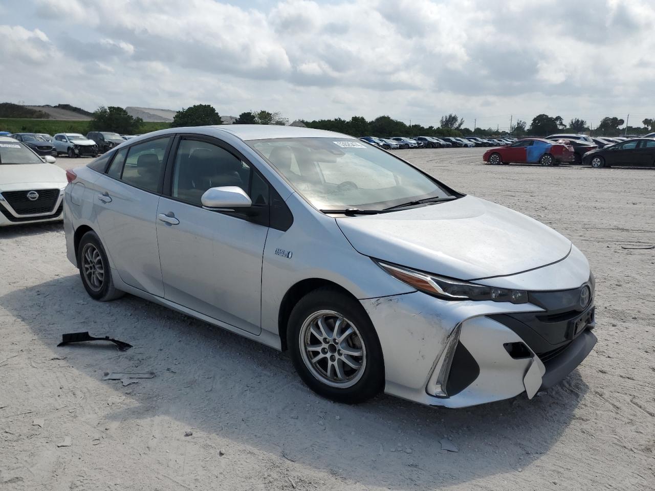 JTDKAMFP5M3187578 2021 Toyota Prius Prime Le