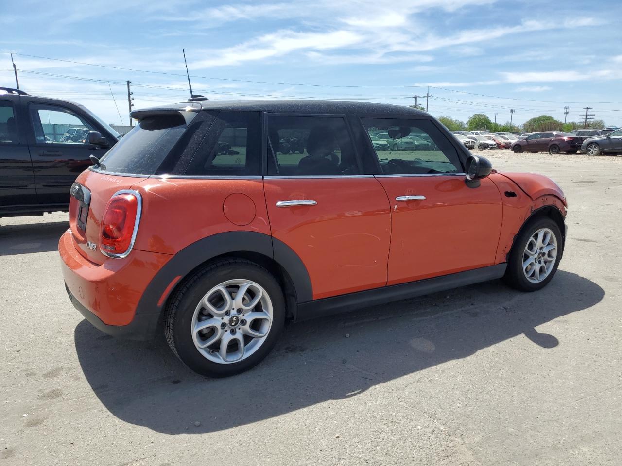 WMWXU1C55K2J02284 2019 Mini Cooper