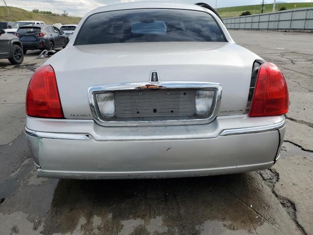 2009 Lincoln Town Car Signature Limited VIN: 2LNHM82V69X630369 Lot: 54637504