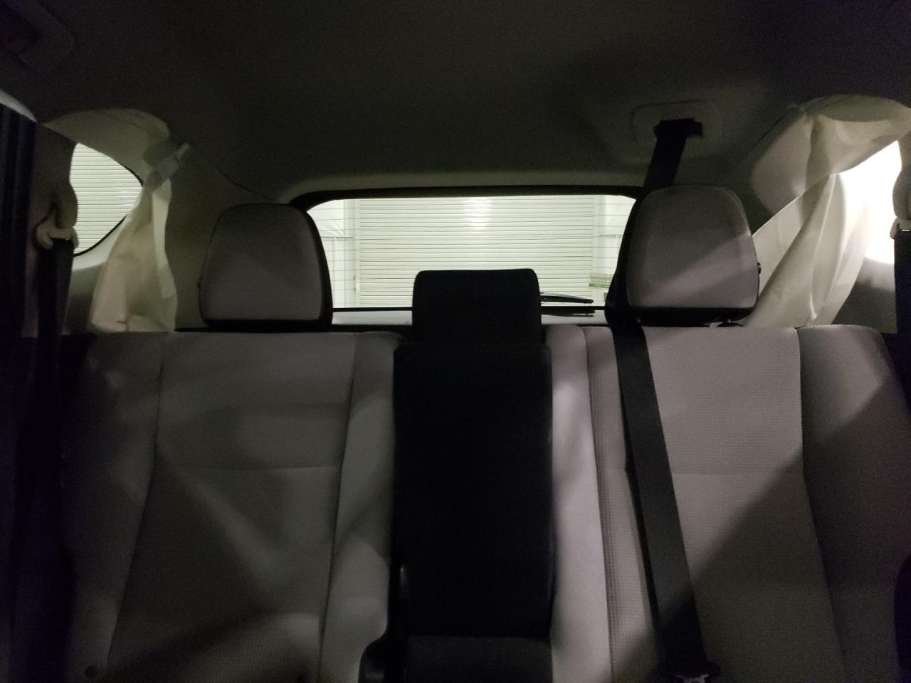 JTMRFREV4HJ109646 2017 Toyota Rav4 Xle