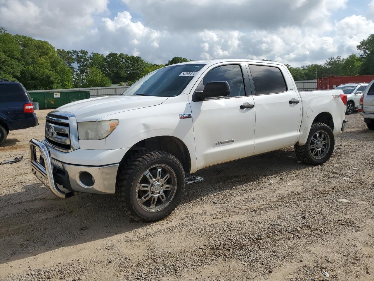 TOYOTA TUNDRA CREWMAX SR5