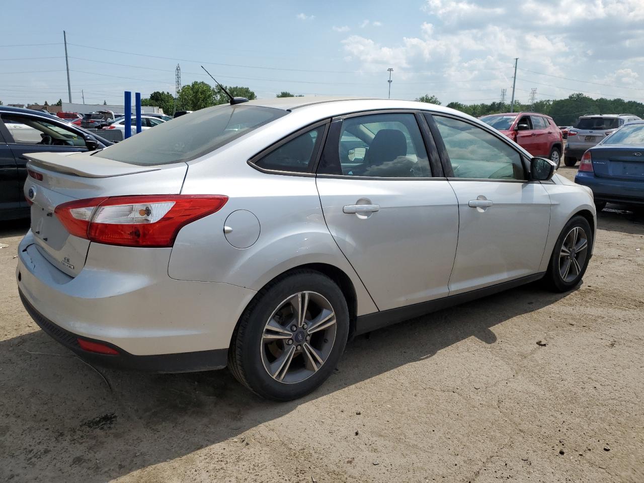 2014 Ford Focus Se vin: 1FADP3F23EL429555