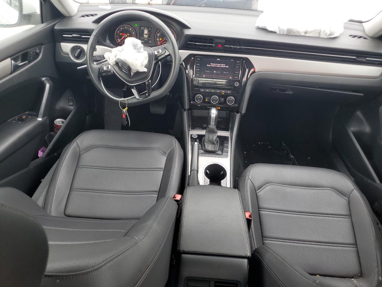 1VWSA7A3XMC000256 2021 Volkswagen Passat Se