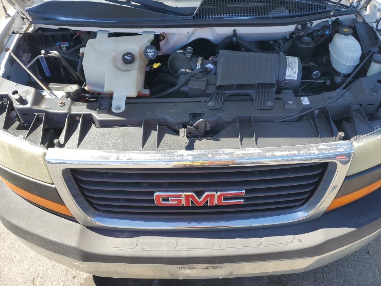 1GTGG25U841112062 2004 GMC Savana G2500