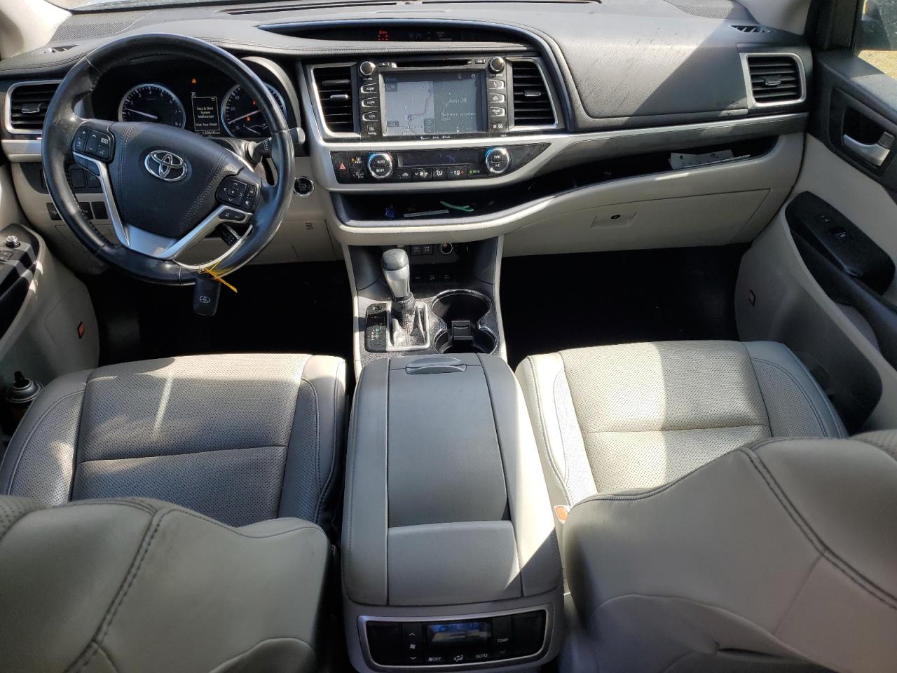 5TDDZRFH4JS834652 2018 Toyota Highlander Limited