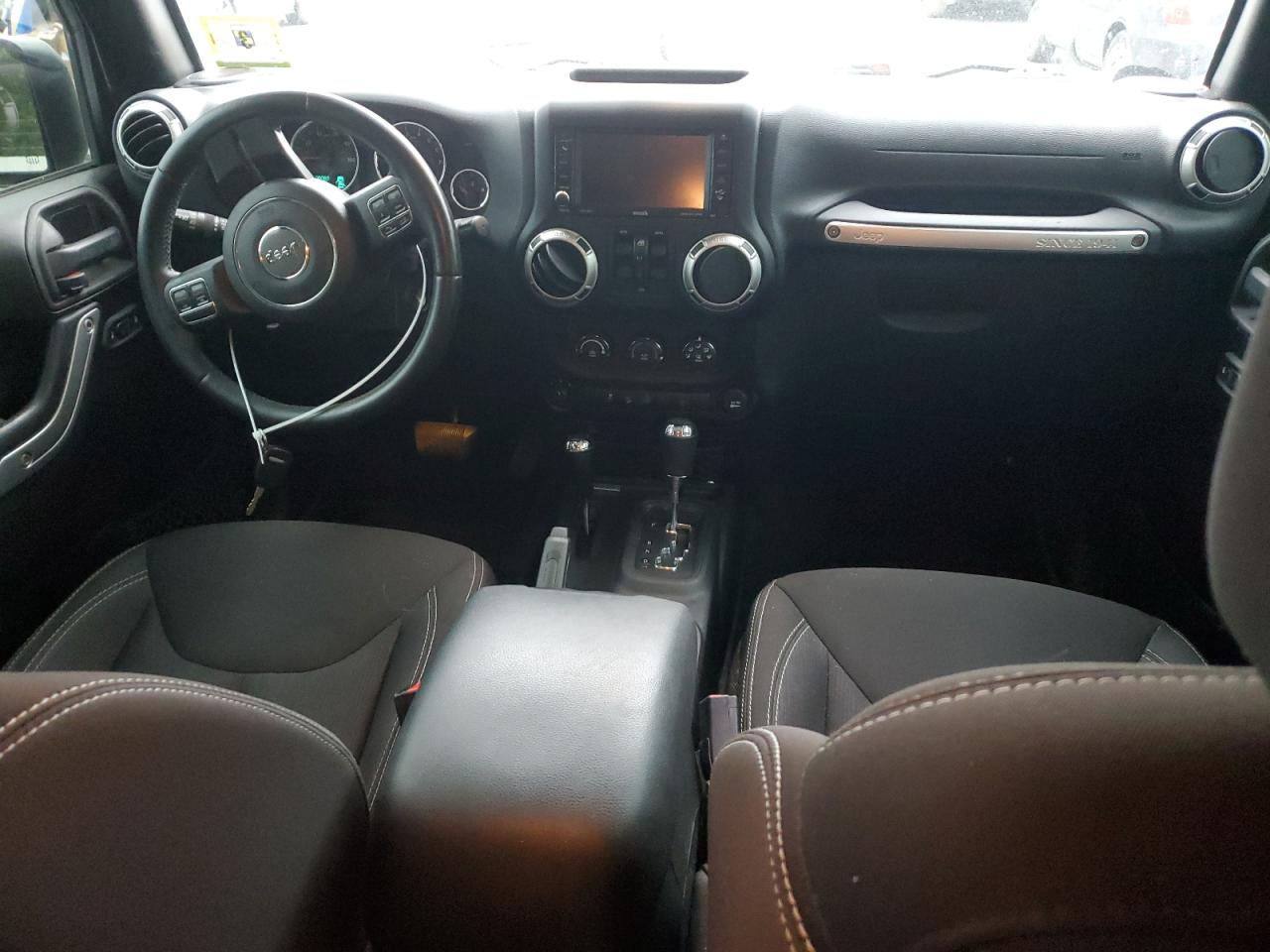 1C4HJWEG9FL647755 2015 Jeep Wrangler Unlimited Sahara