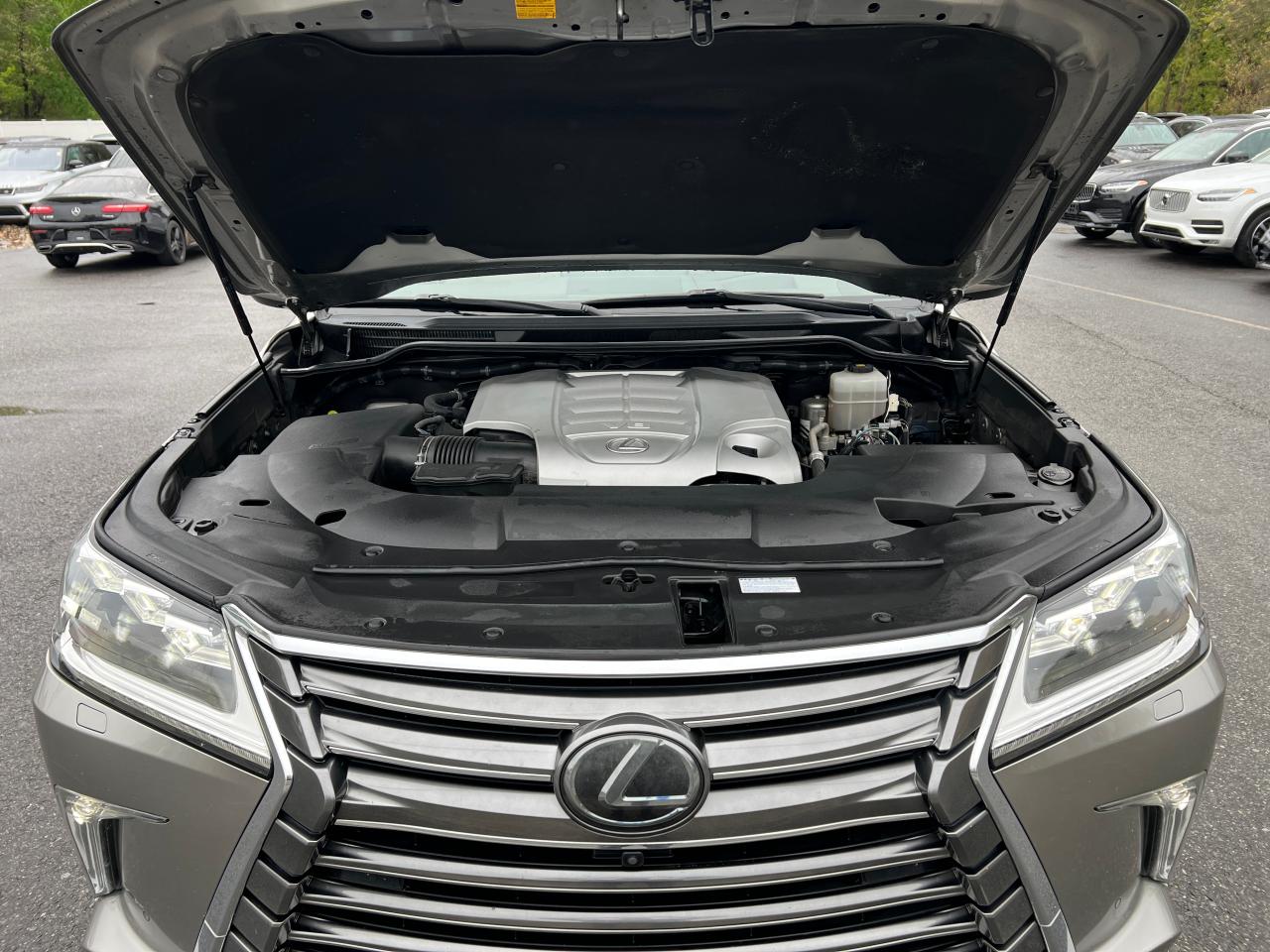 JTJHY7AX1K4309355 2019 Lexus Lx 570