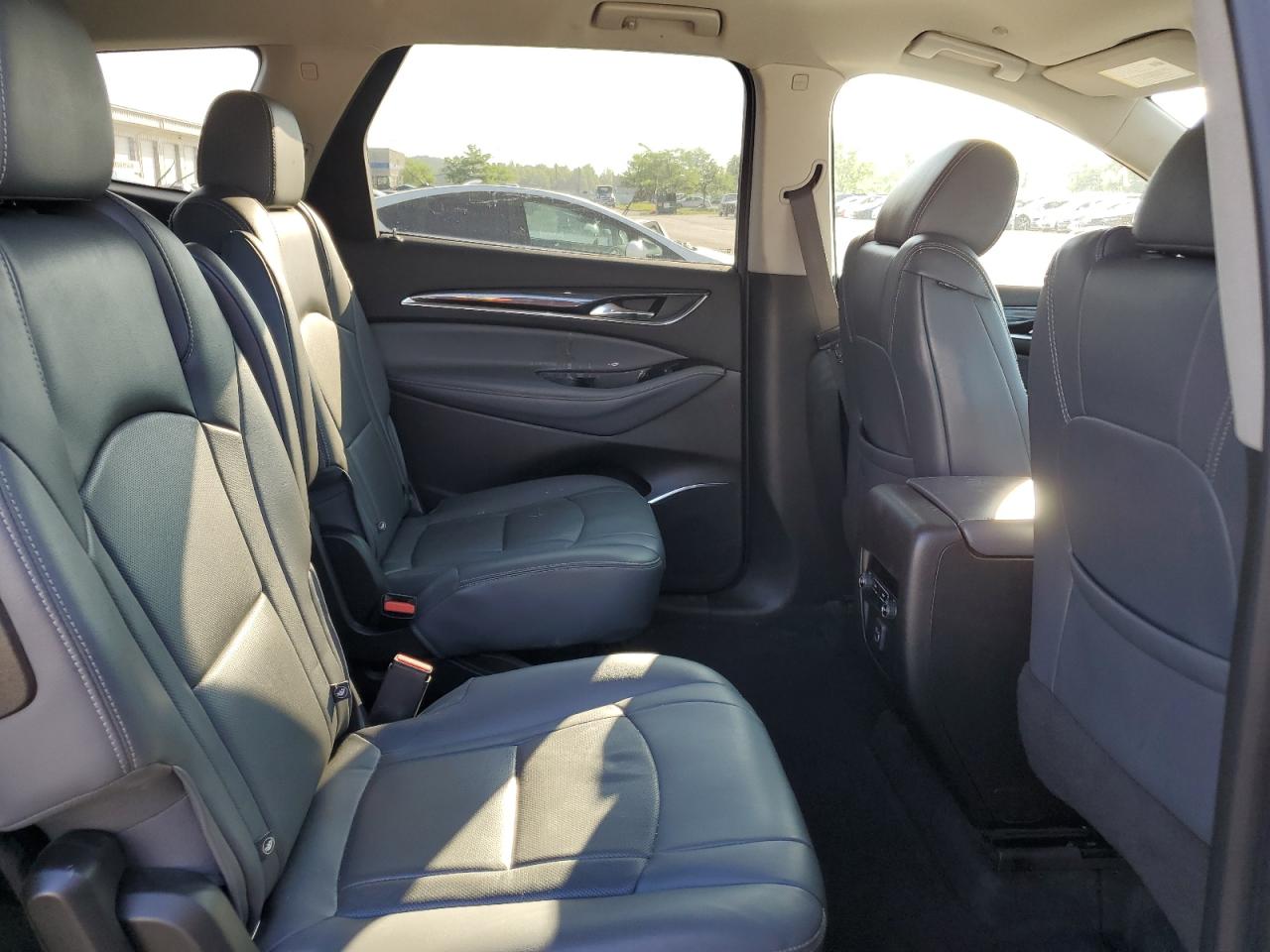 5GAERBKW0KJ182984 2019 Buick Enclave Essence