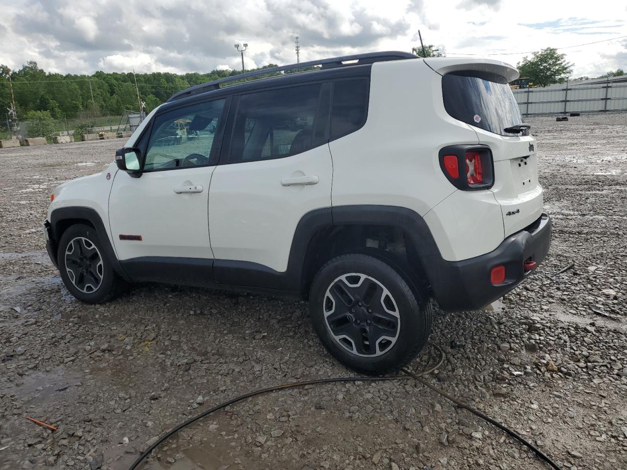 ZACCJBCT0FPB55261 2015 Jeep Renegade Trailhawk