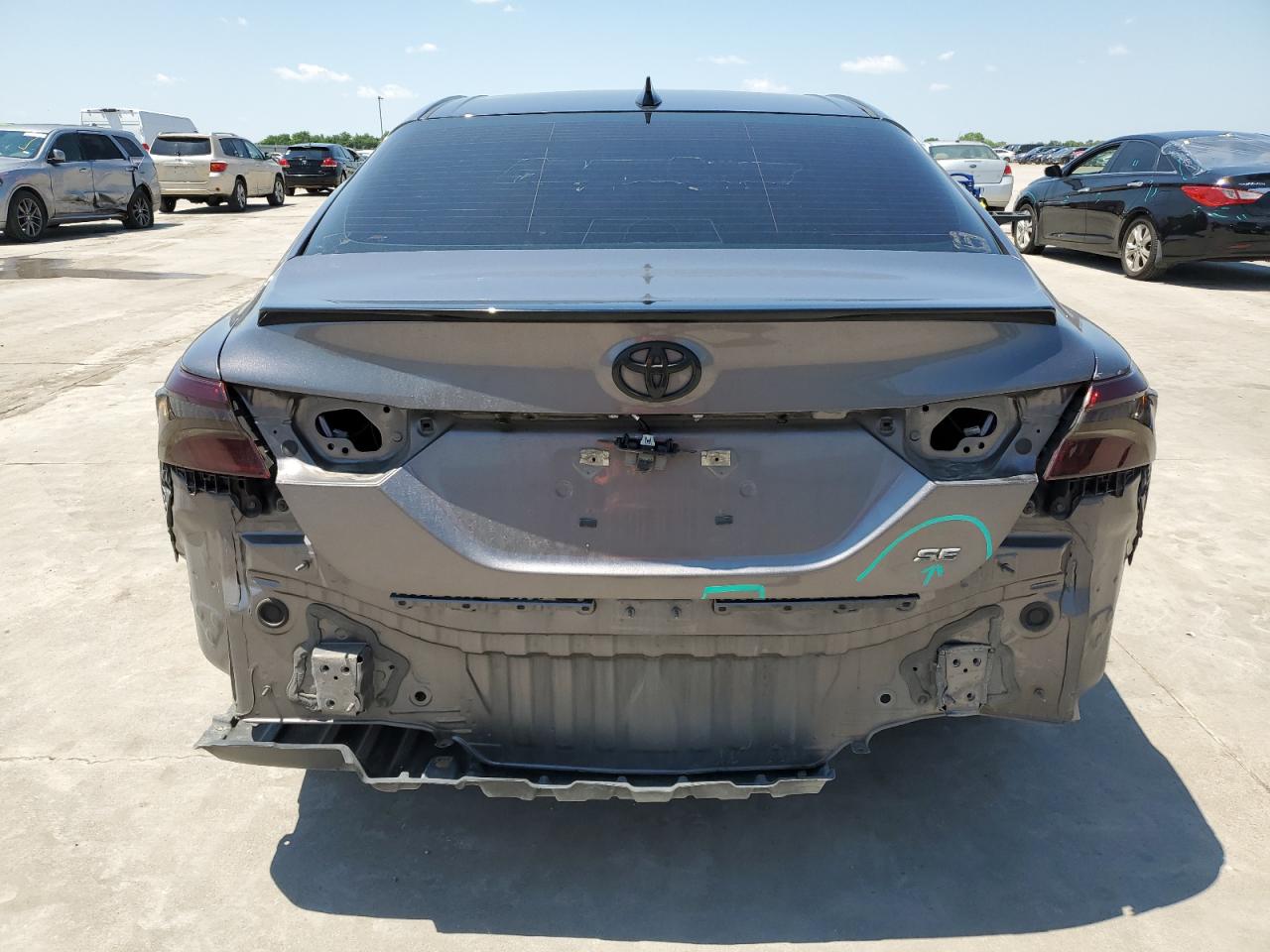 4T1B11HK1KU726295 2019 Toyota Camry L