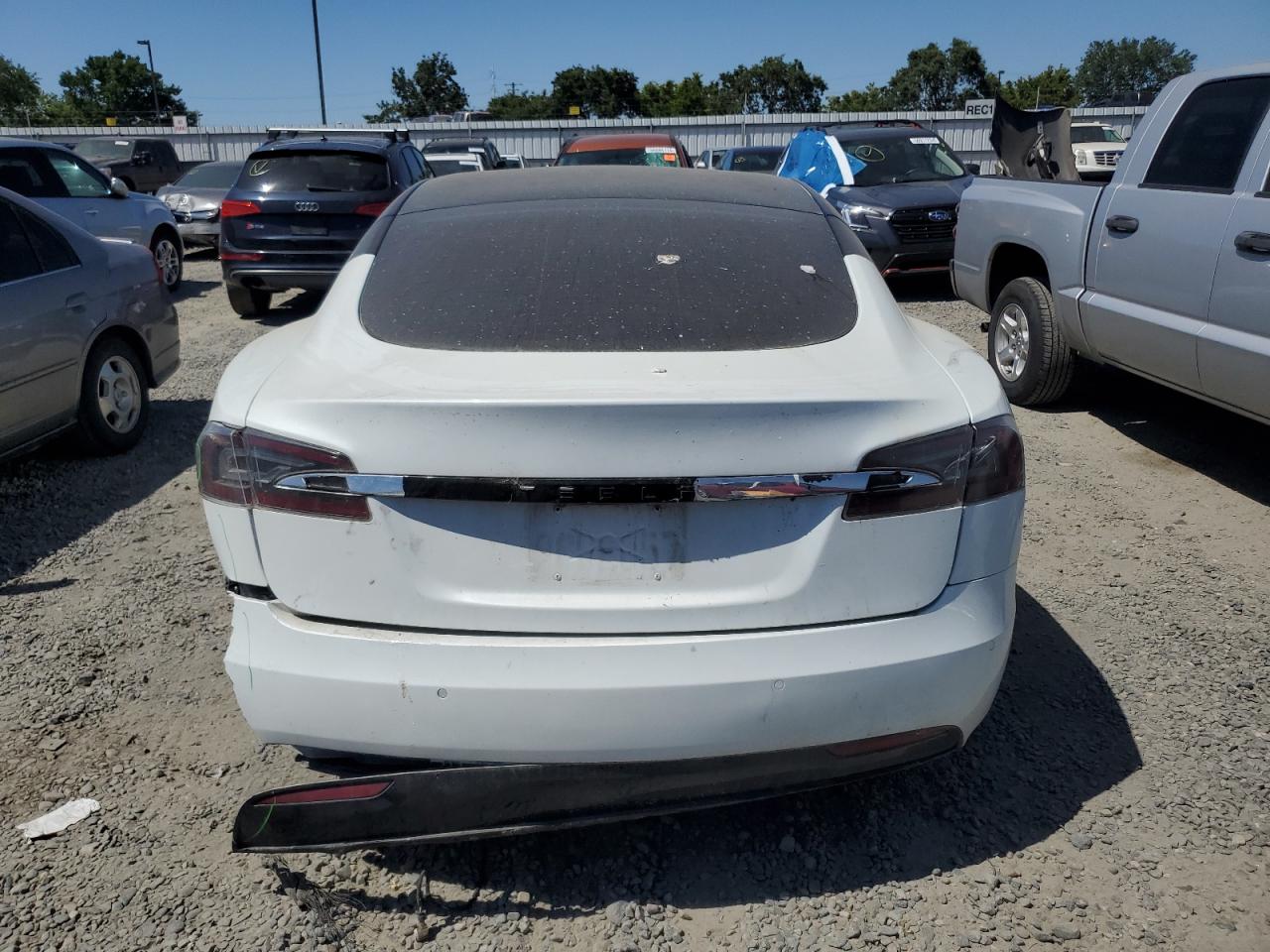 5YJSA1E29JF271647 2018 Tesla Model S