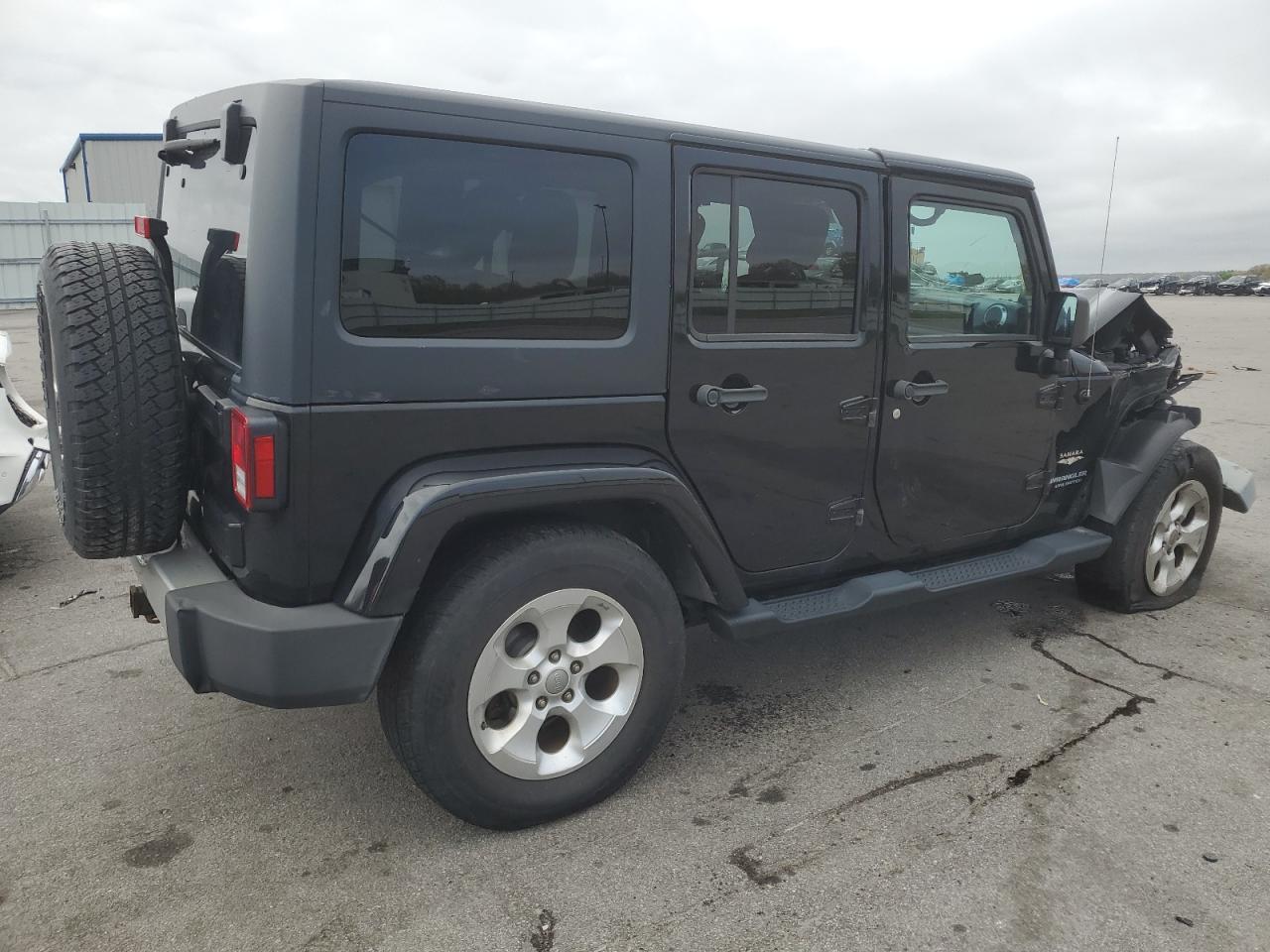 1C4BJWEG6DL665133 2013 Jeep Wrangler Unlimited Sahara