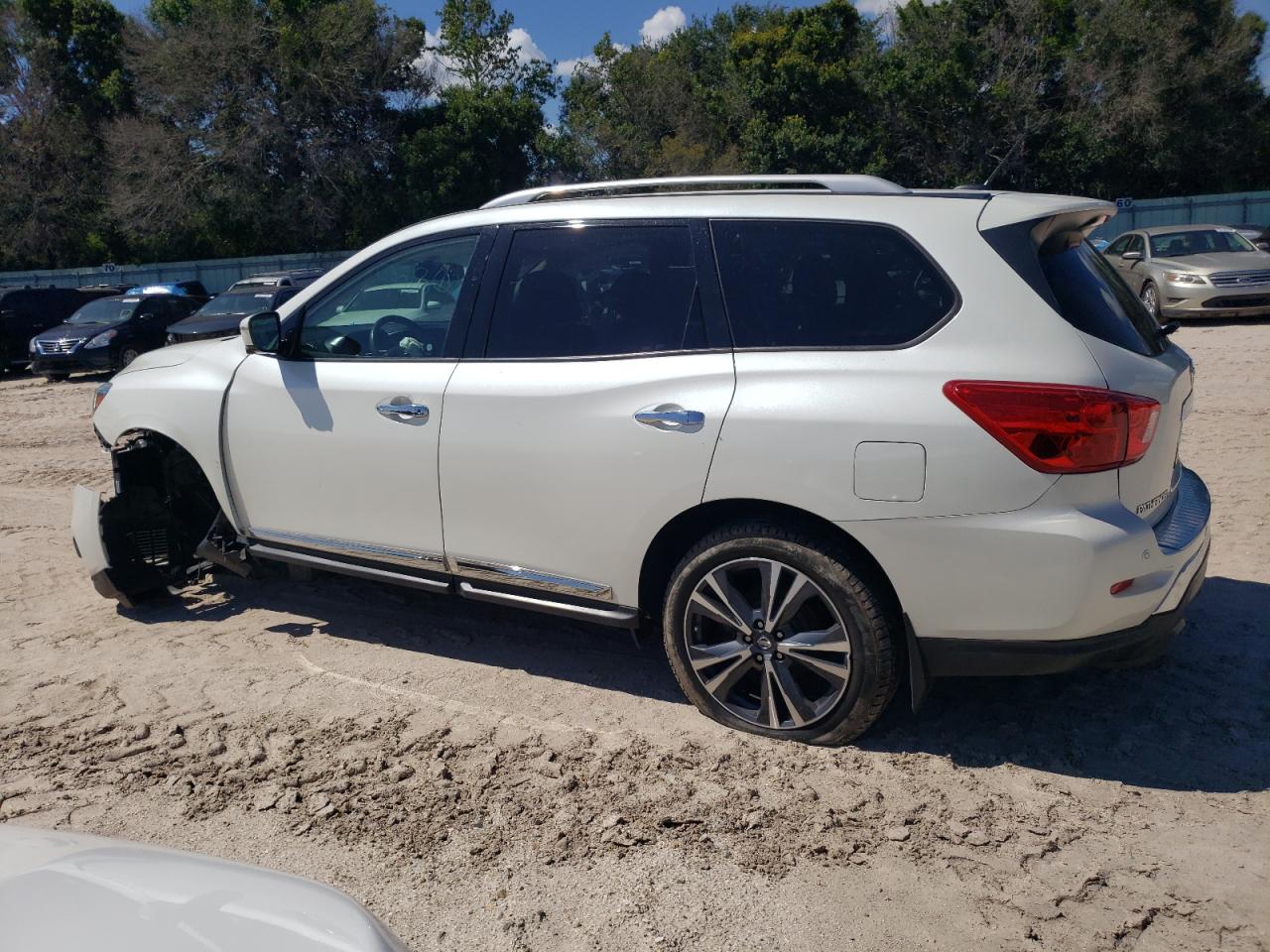 5N1DR2MM3HC689215 2017 Nissan Pathfinder S