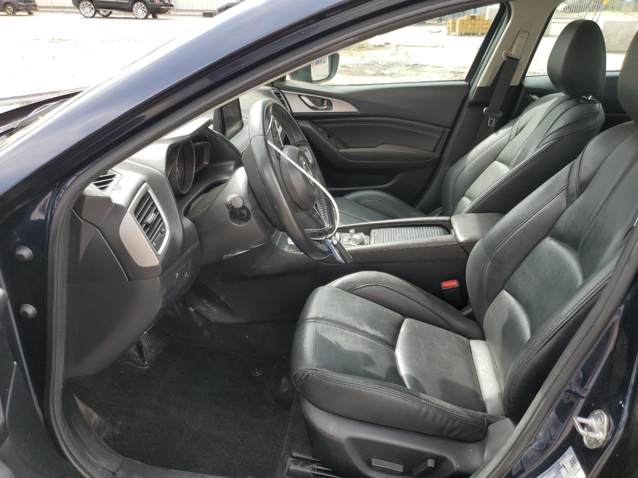 3MZBN1V35JM270100 2018 Mazda 3 Touring