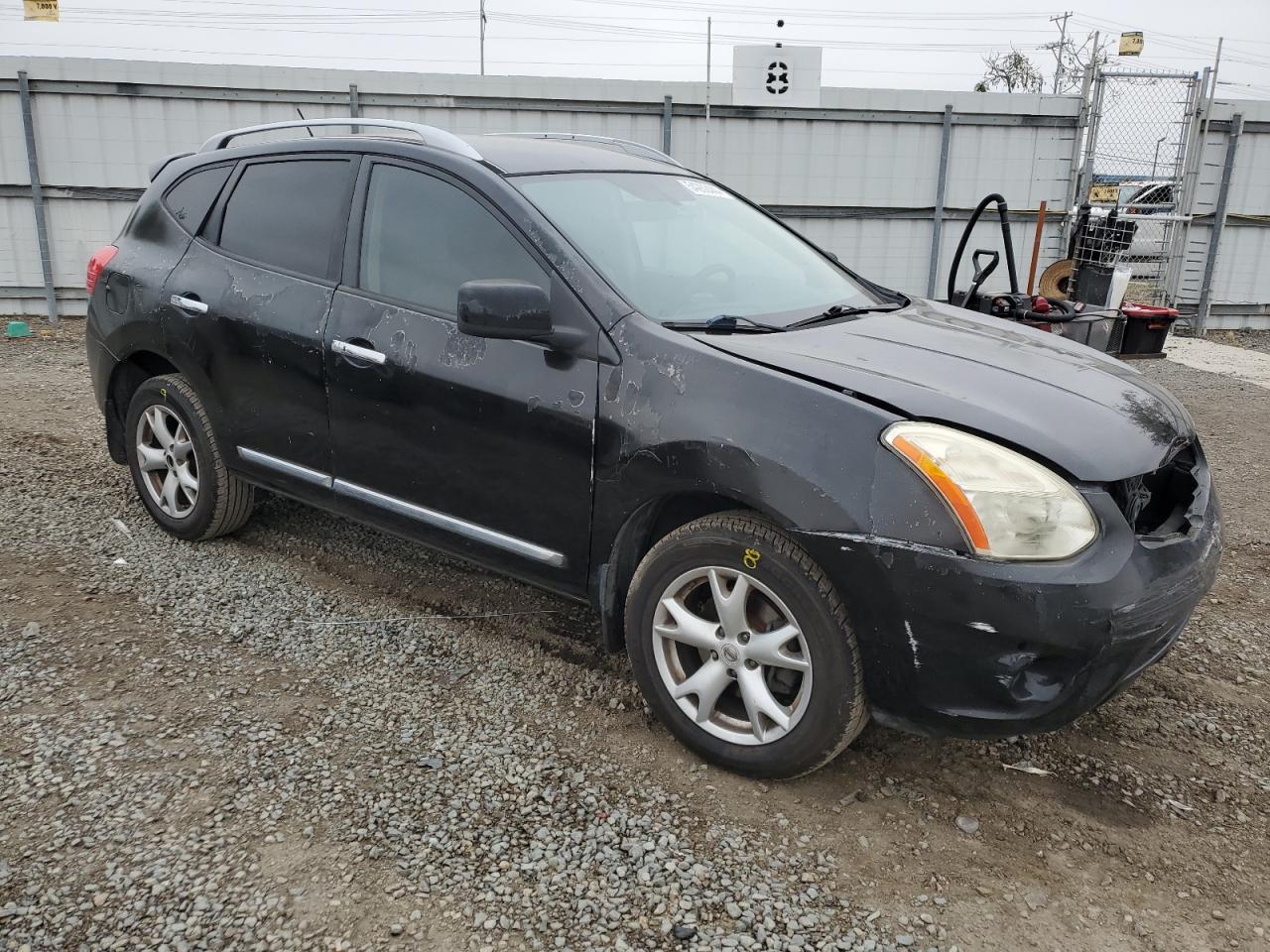 JN8AS5MT3BW190204 2011 Nissan Rogue S