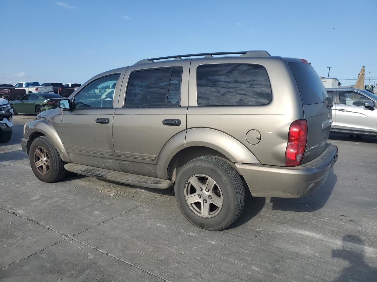 1D4HD48N45F612756 2005 Dodge Durango Slt