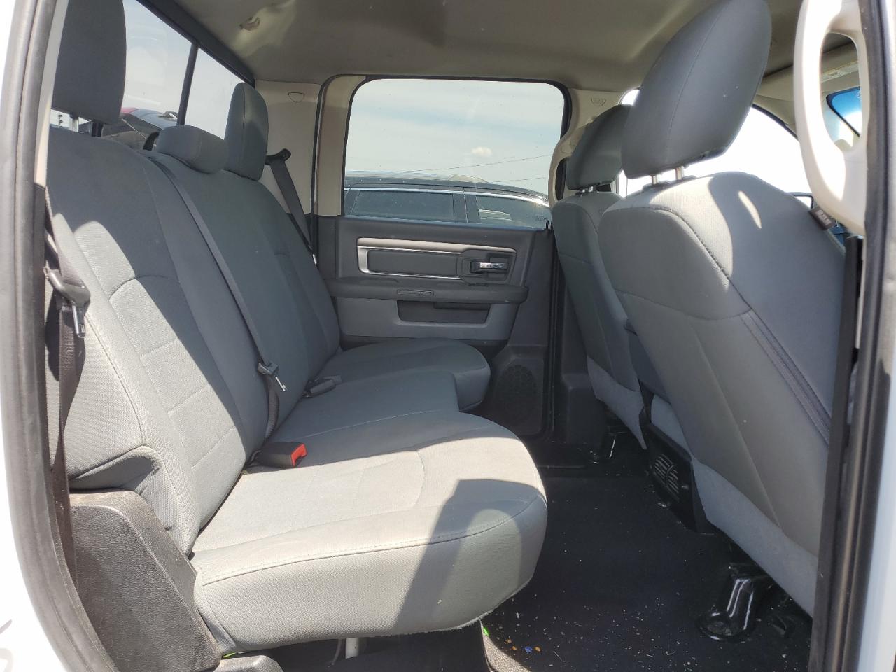 3C6TR5DT2JG215629 2018 Ram 2500 Slt