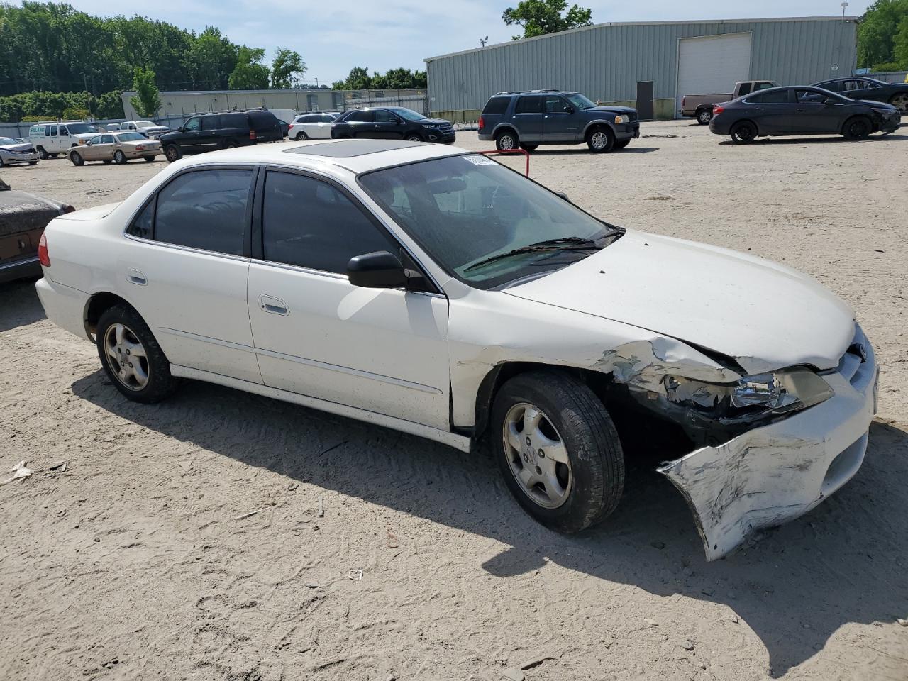 1HGCG5657WA094052 1998 Honda Accord Ex