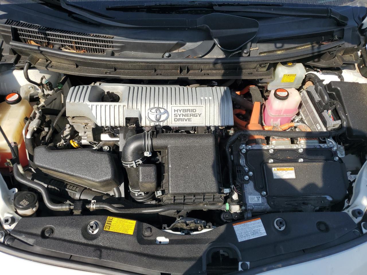 JTDKN3DU0F1909982 2015 Toyota Prius