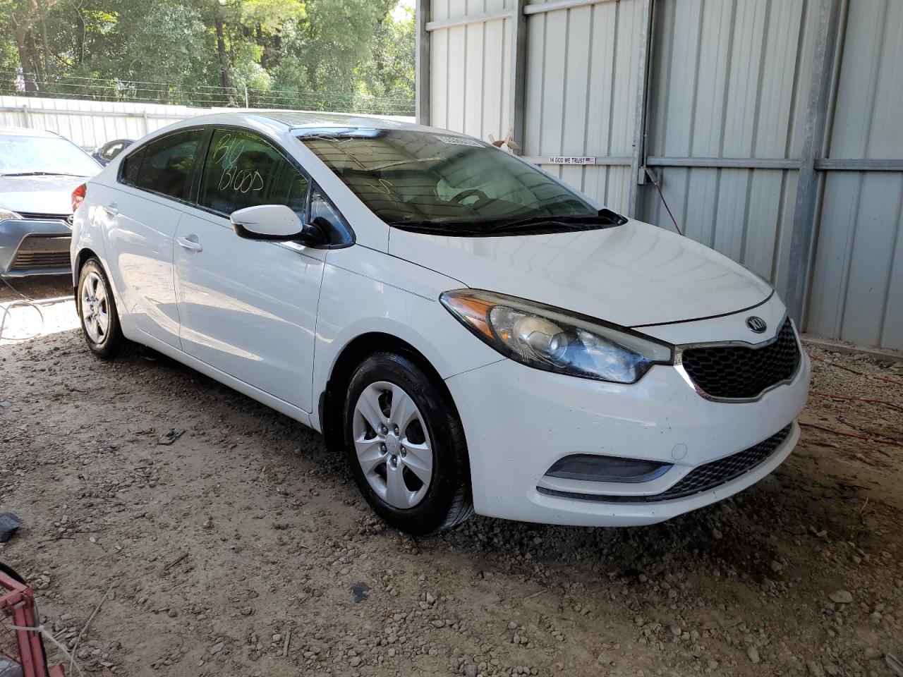 KNAFK4A67G5438782 2016 Kia Forte Lx