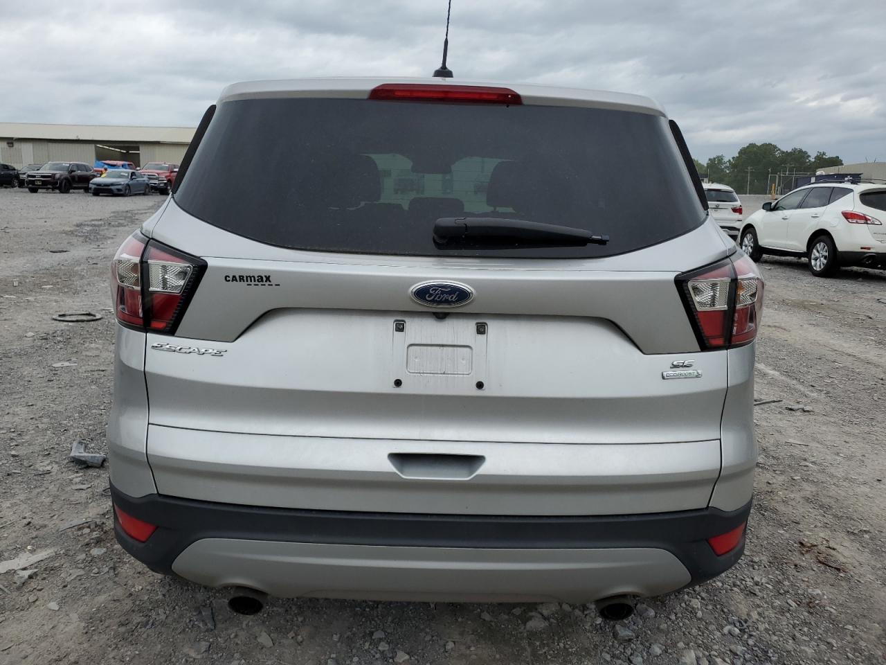 1FMCU0GD5HUC61005 2017 Ford Escape Se