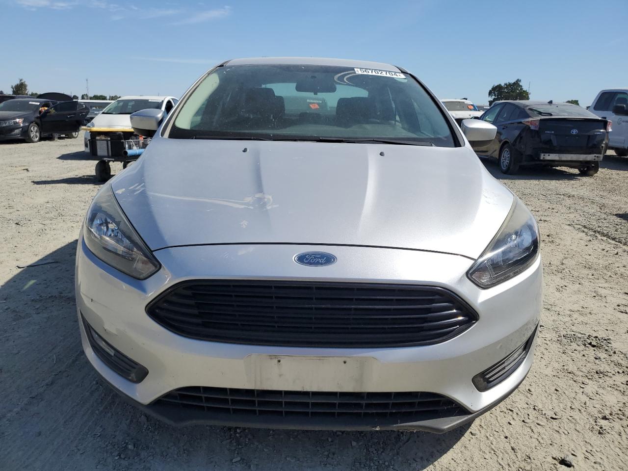 2018 Ford Focus Se vin: 1FADP3FE3JL223902