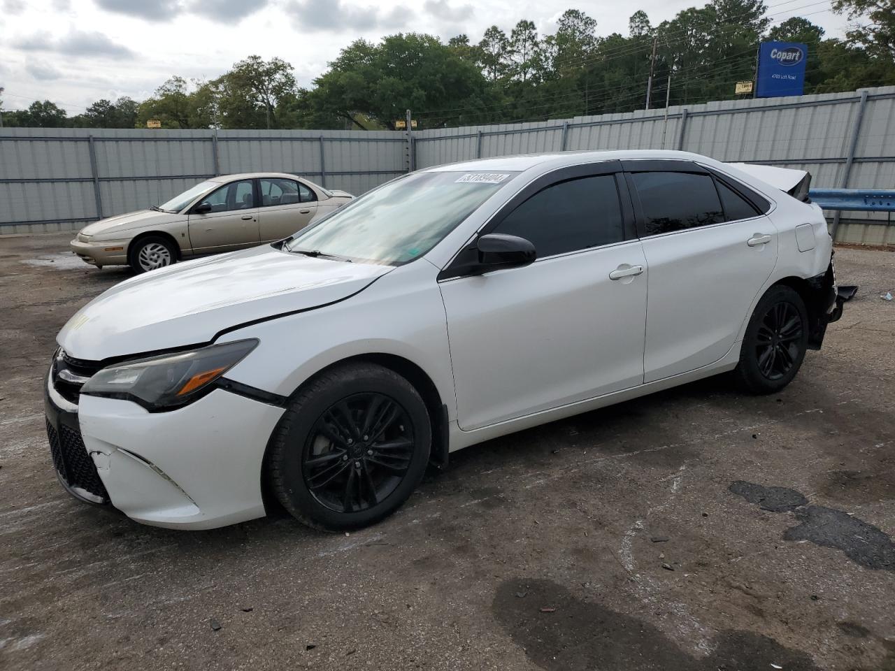 2016 Toyota Camry Le vin: 4T1BF1FK9GU247795