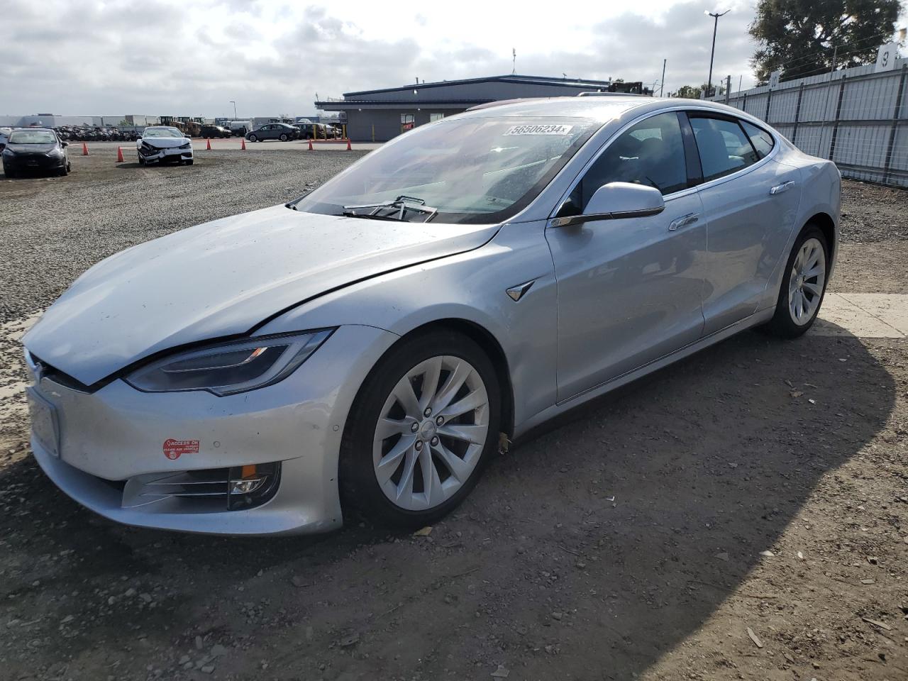 5YJSA1E24JF265478 2018 Tesla Model S