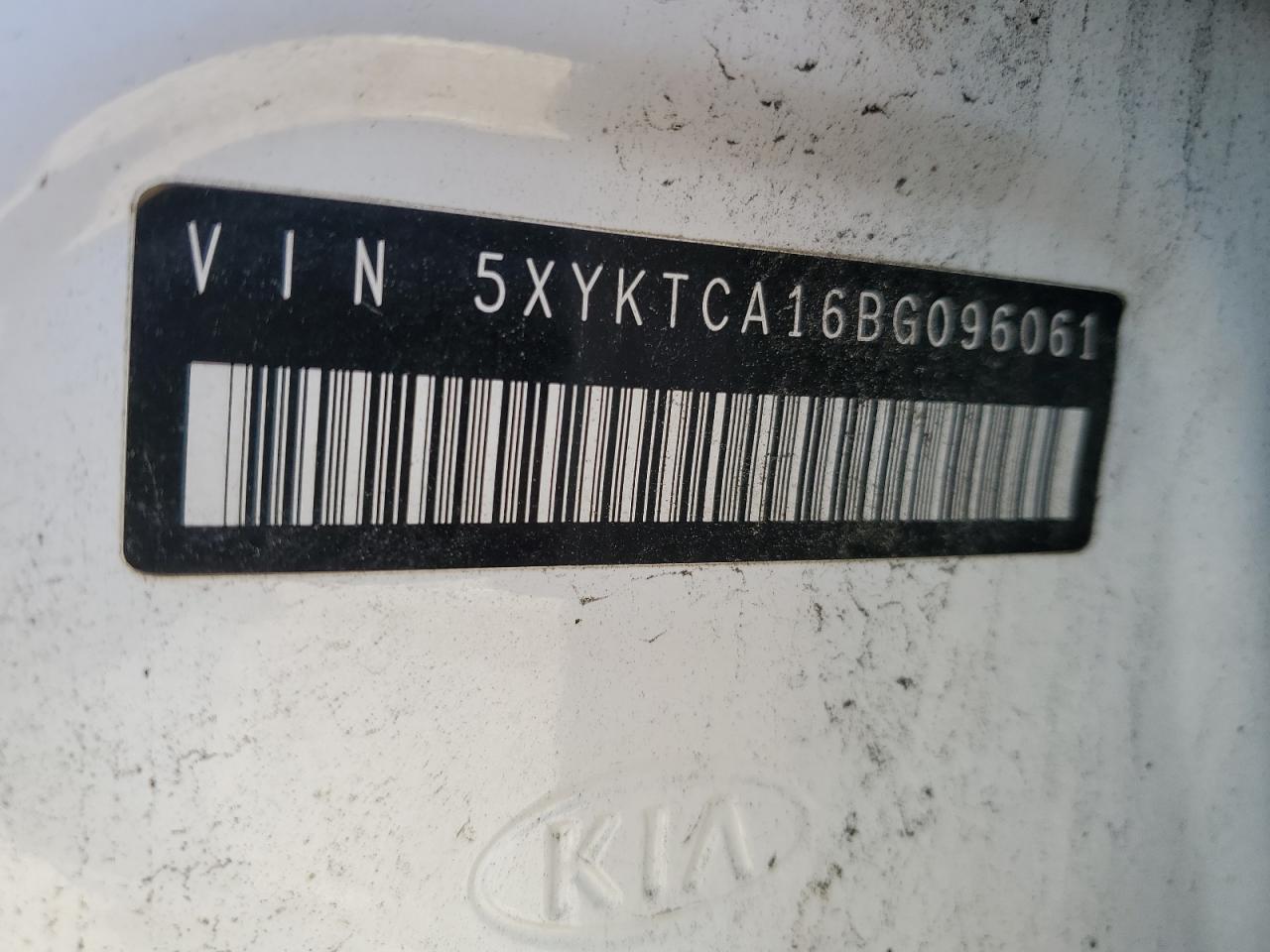 5XYKTCA16BG096061 2011 Kia Sorento Base