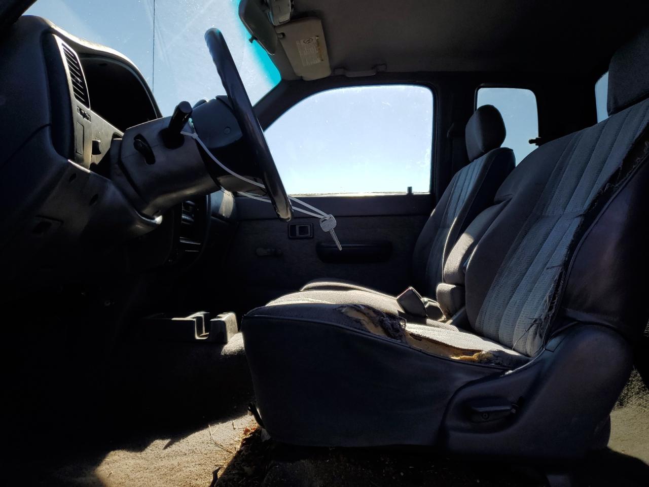 4TAVL52N4XZ423961 1999 Toyota Tacoma Xtracab