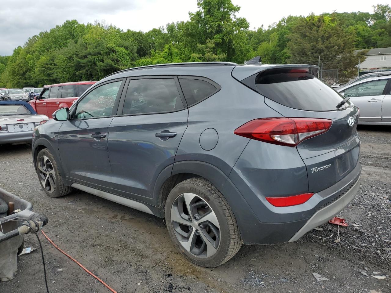 KM8J3CA26JU697533 2018 Hyundai Tucson Value