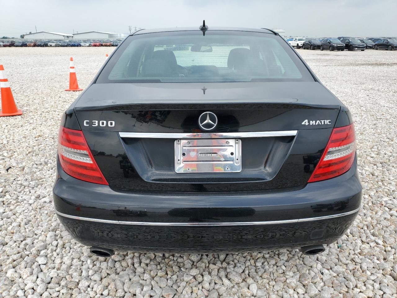 2014 Mercedes-Benz C 300 4Matic vin: WDDGF8ABXEG230113