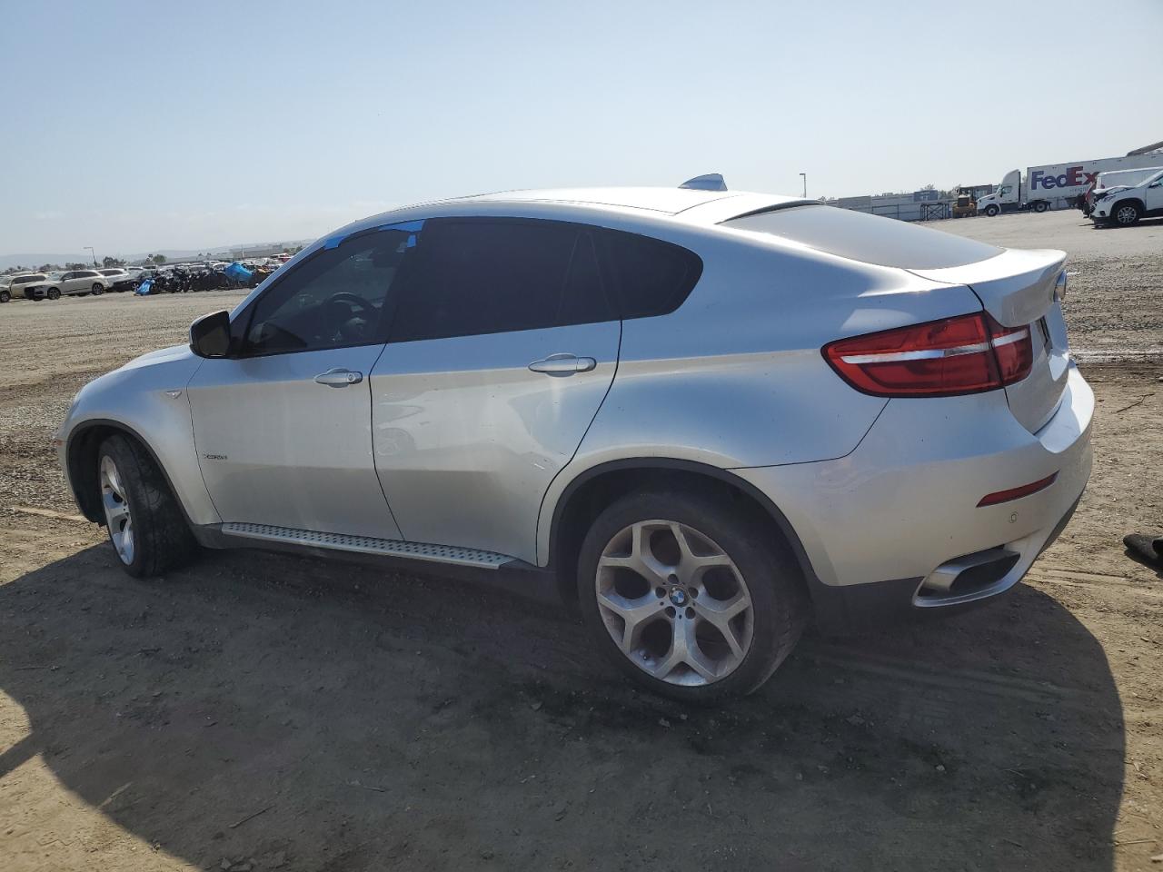 2013 BMW X6 xDrive50I vin: 5UXFG8C56DL591790