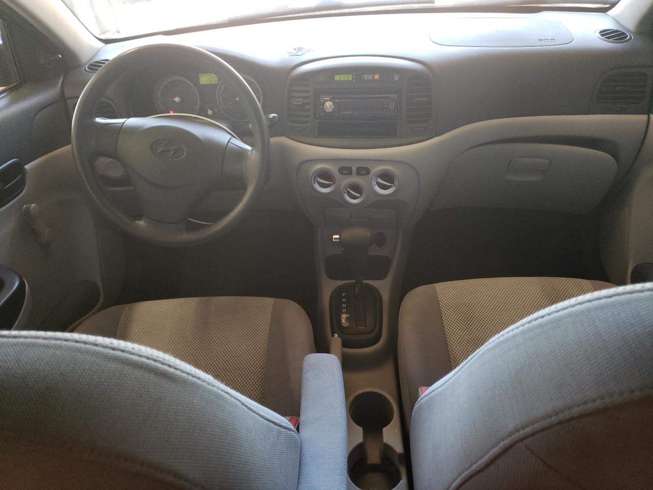 KMHCN46CX9U357548 2009 Hyundai Accent Gls