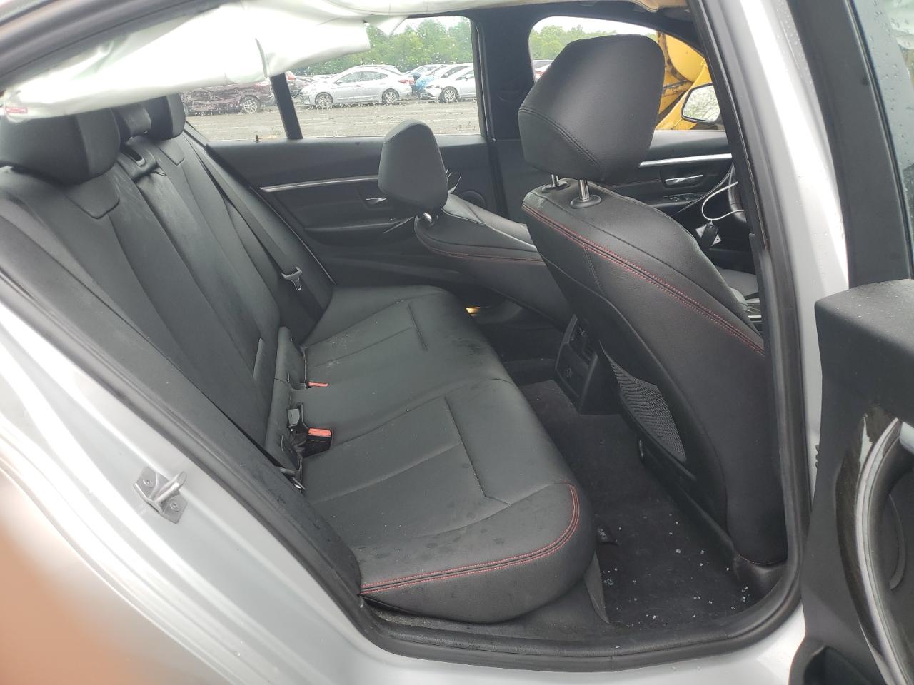 WBA8D9G53HNU61153 2017 BMW 330 Xi