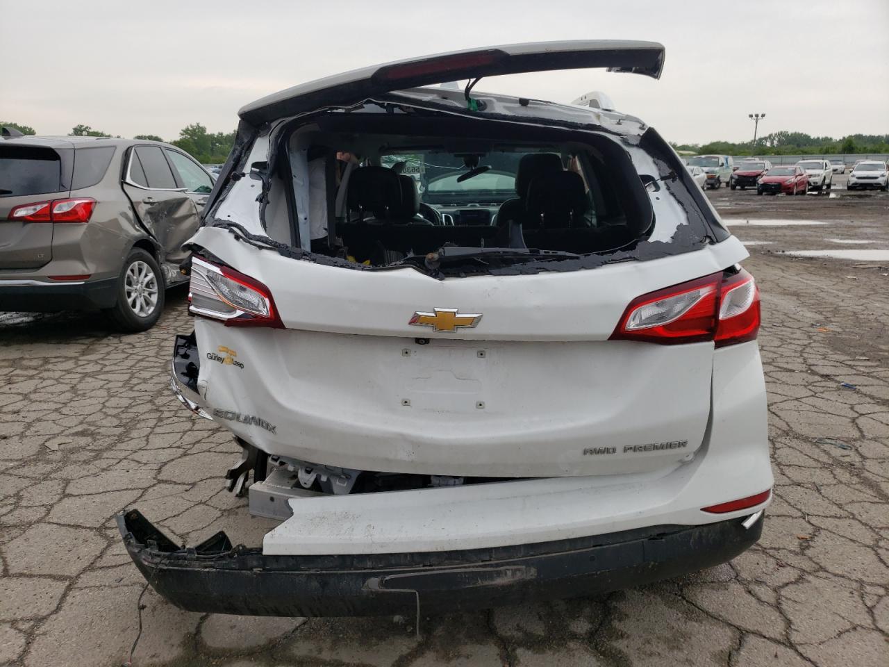 2GNAXXEV6K6233220 2019 Chevrolet Equinox Premier