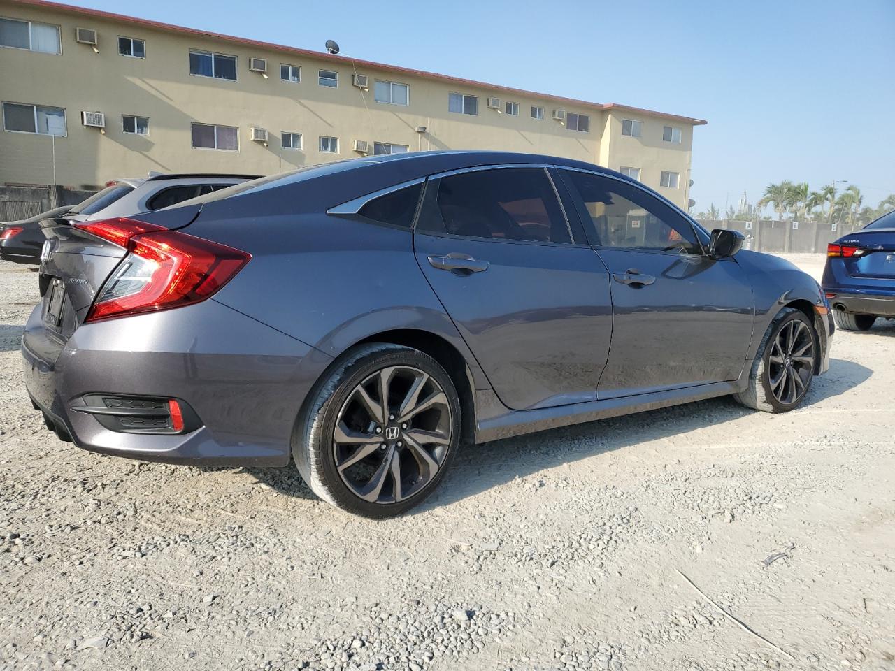 2HGFC2F83KH589555 2019 Honda Civic Sport