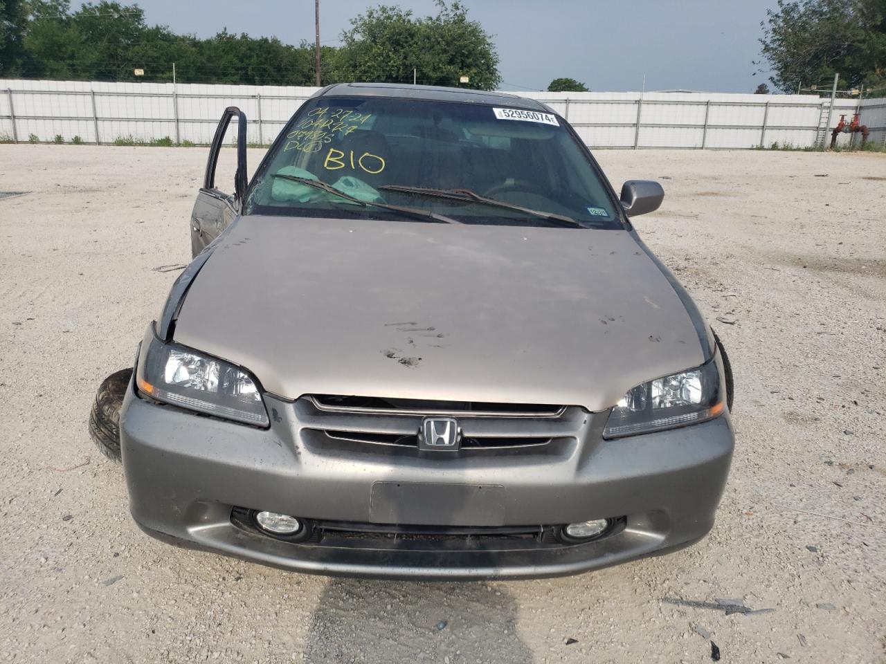 1HGCG5563YA079805 2000 Honda Accord Ex