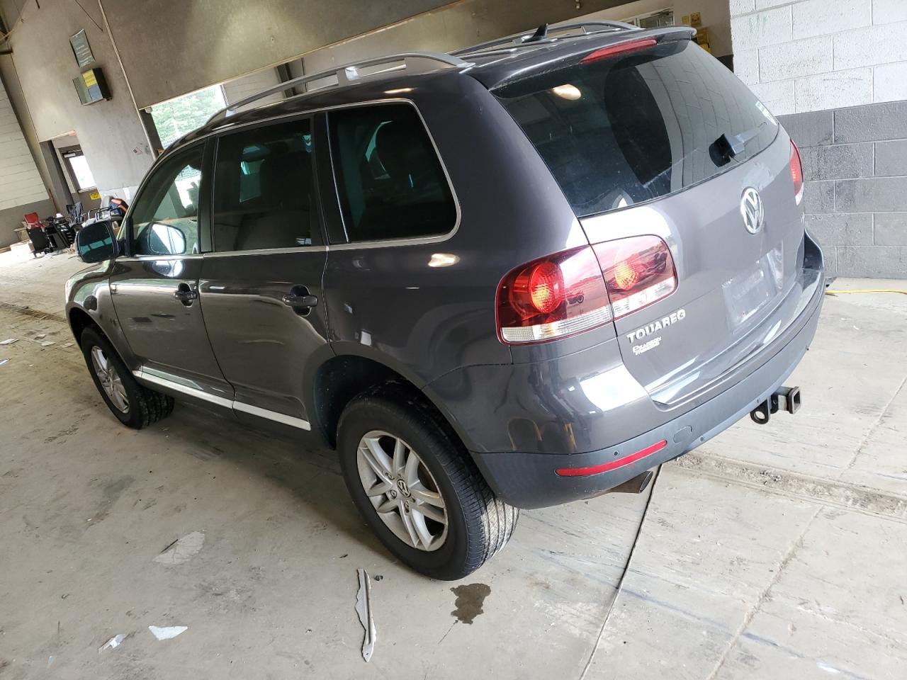 WVGFK7A94AD001099 2010 Volkswagen Touareg Tdi