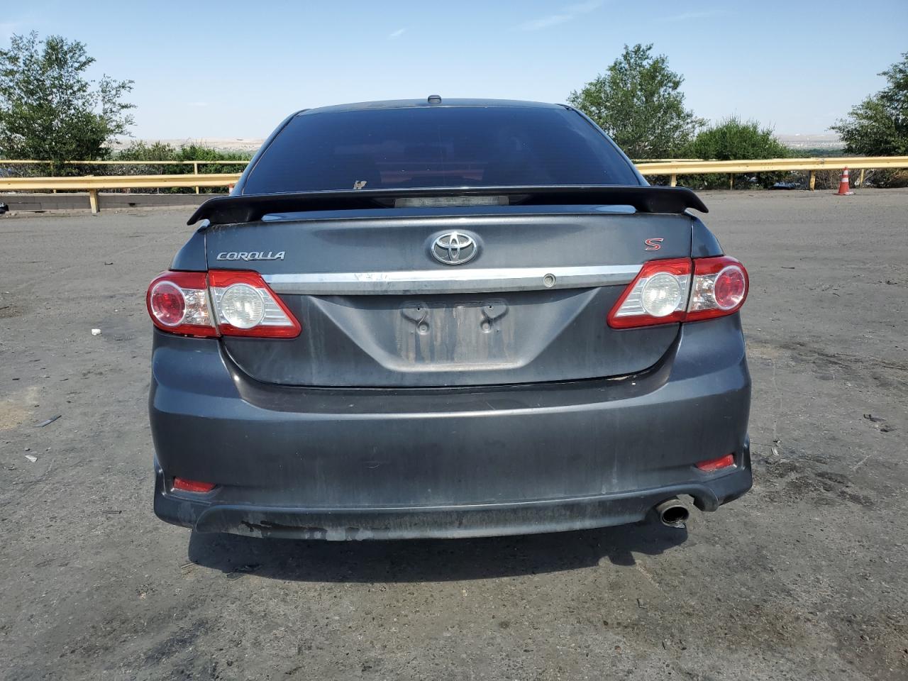 2013 Toyota Corolla Base vin: 5YFBU4EE6DP102293