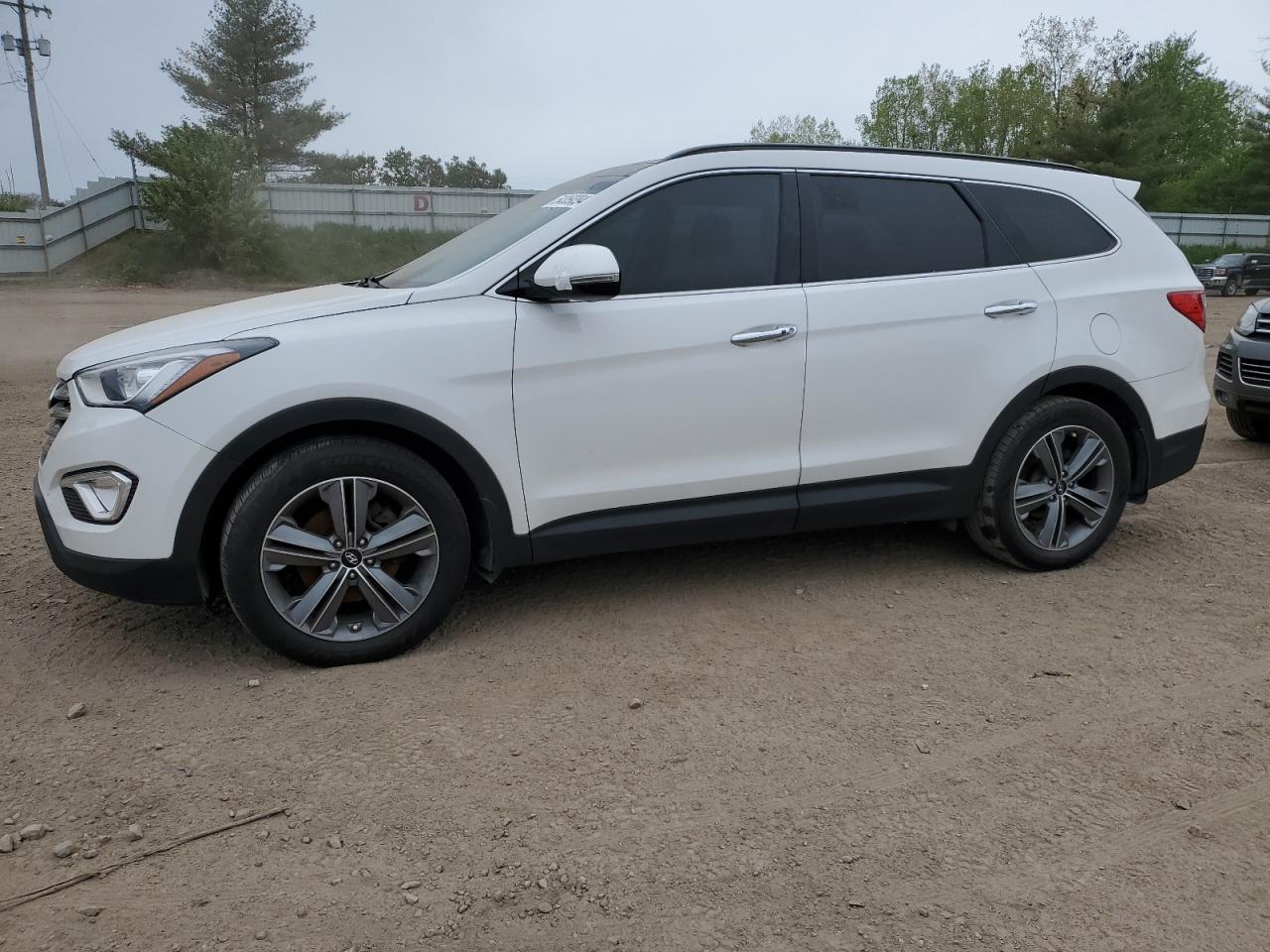 2016 Hyundai Santa Fe Se Ultimate vin: KM8SRDHF8GU138883