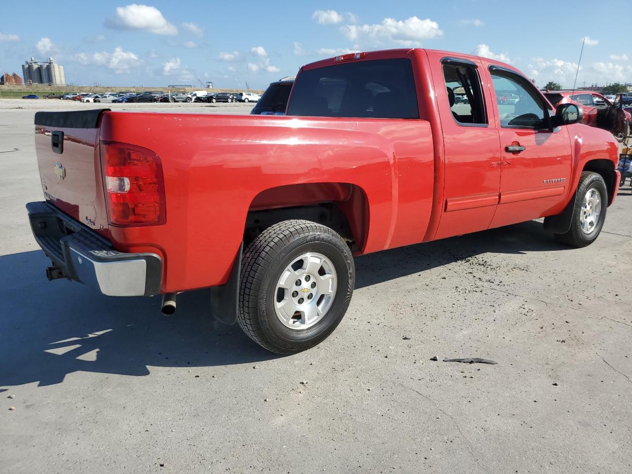 1GCRCSE03BZ416979 2011 Chevrolet Silverado C1500 Lt