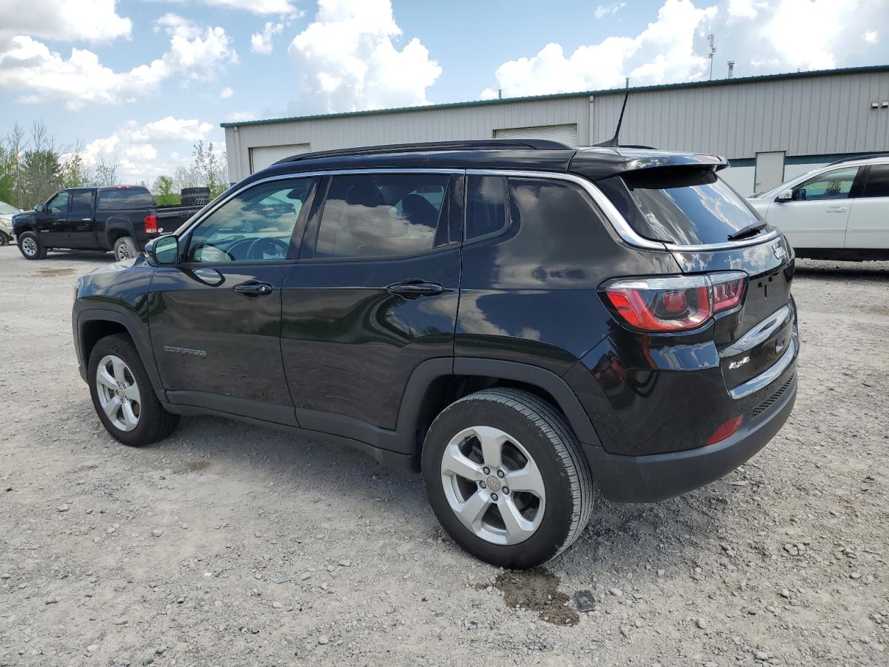 3C4NJDBB5KT792113 2019 Jeep Compass Latitude