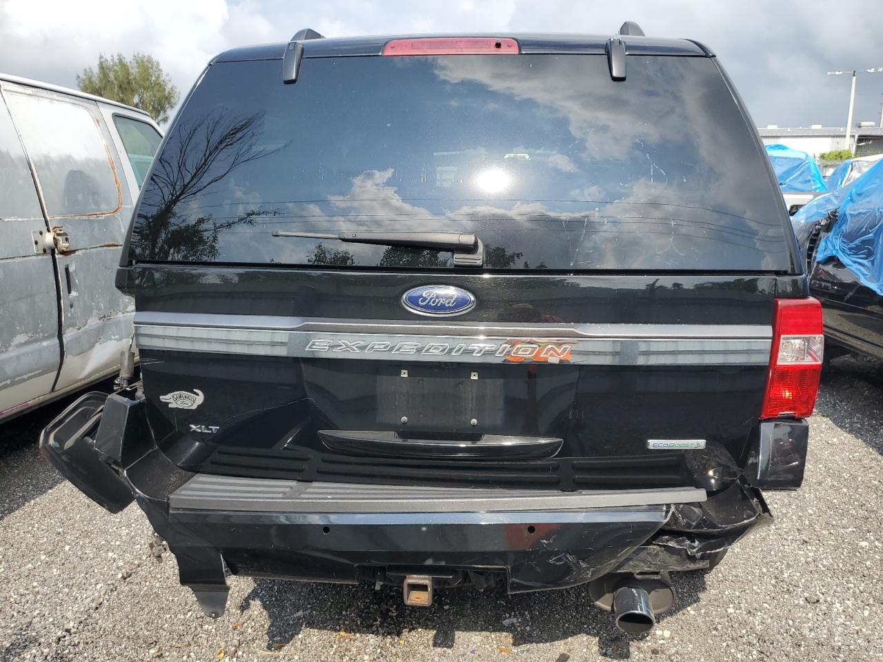 1FMJU1HT3HEA41925 2017 Ford Expedition Xlt