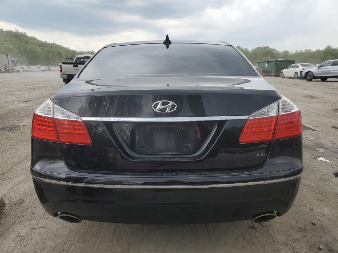 KMHGC46F79U055636 2009 Hyundai Genesis 4.6L