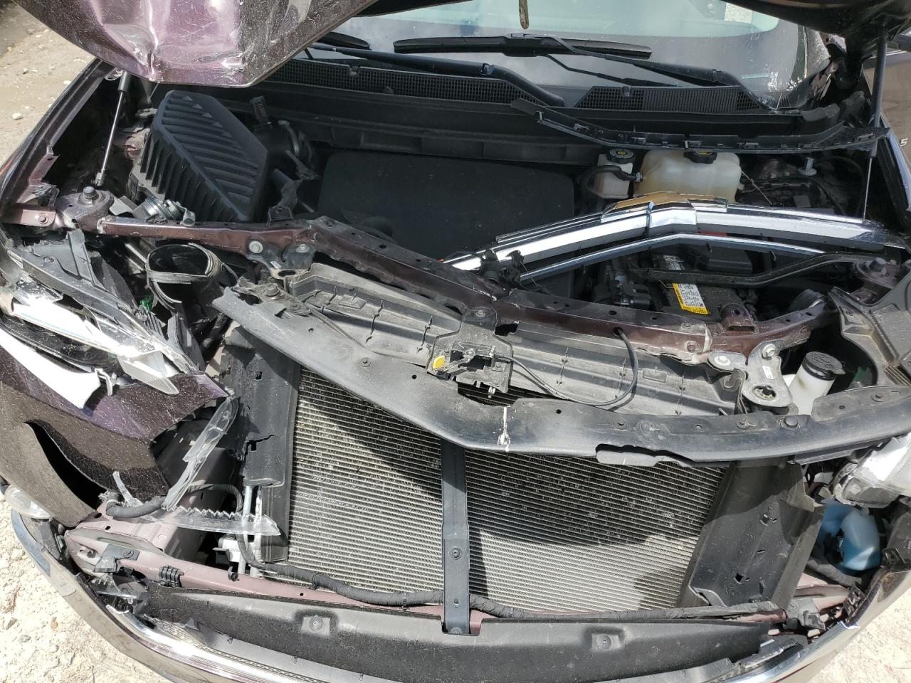 1GNERGKW1MJ107040 2021 Chevrolet Traverse Lt