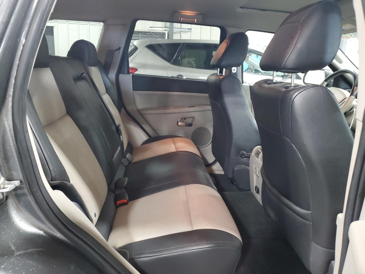 1J8HR58218C192043 2008 Jeep Grand Cherokee Limited