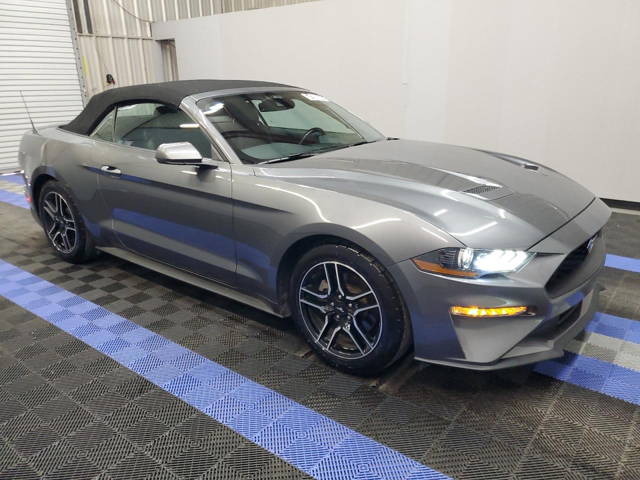 2022 Ford Mustang vin: 1FATP8UH2N5121457